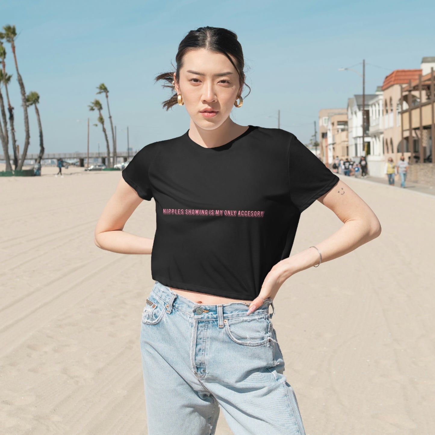 N*pples Showing Flowy Cropped Tee